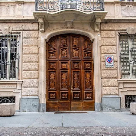 Il Bosco Segreto, Dove Magia E Storia Si Fondono Τορίνο